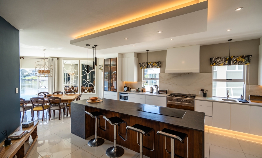 7 Bedroom Property for Sale in Royal Alfred Marina Eastern Cape